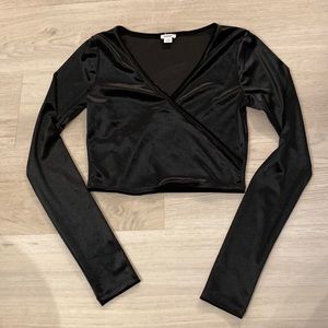 Garage | Velvet Crop Top